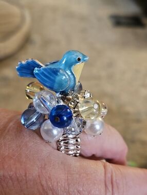 Blue Bird Statement Ring with Bead Cluster Stretchy Band